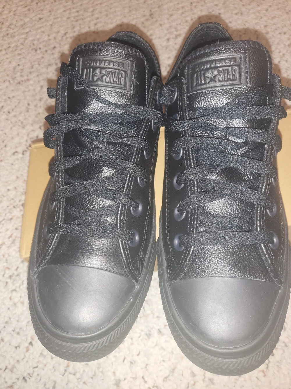 Converse all black